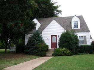 940 N 5th St, Ponca City, OK 74601