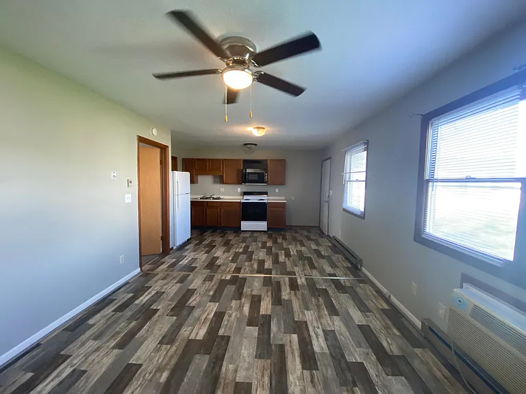 103 N Walnut St #2 — Photo 5