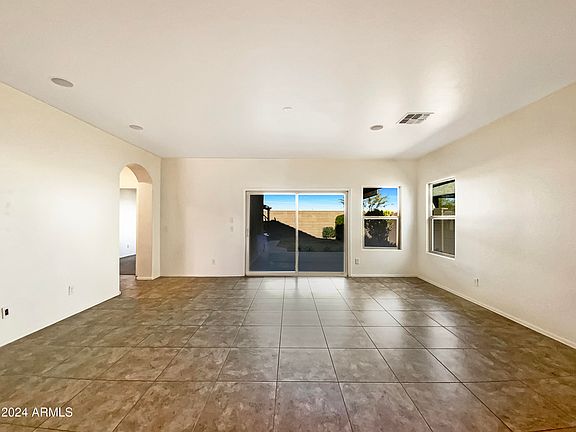3rd image of 6962 W SONOMA Way