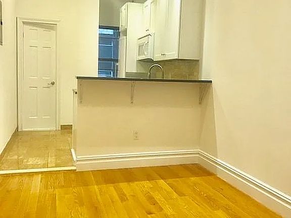 2nd image of 325 E 78th St APT 4B