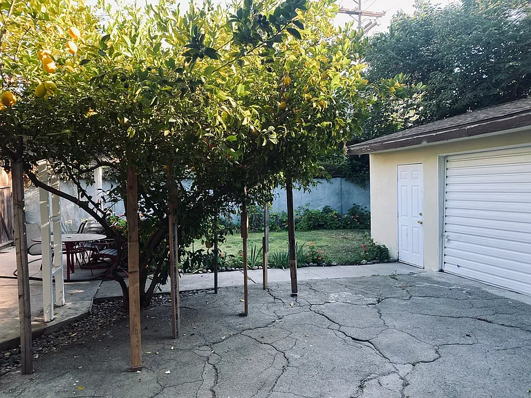 5249 Topanga Canyon Blvd — Photo 21