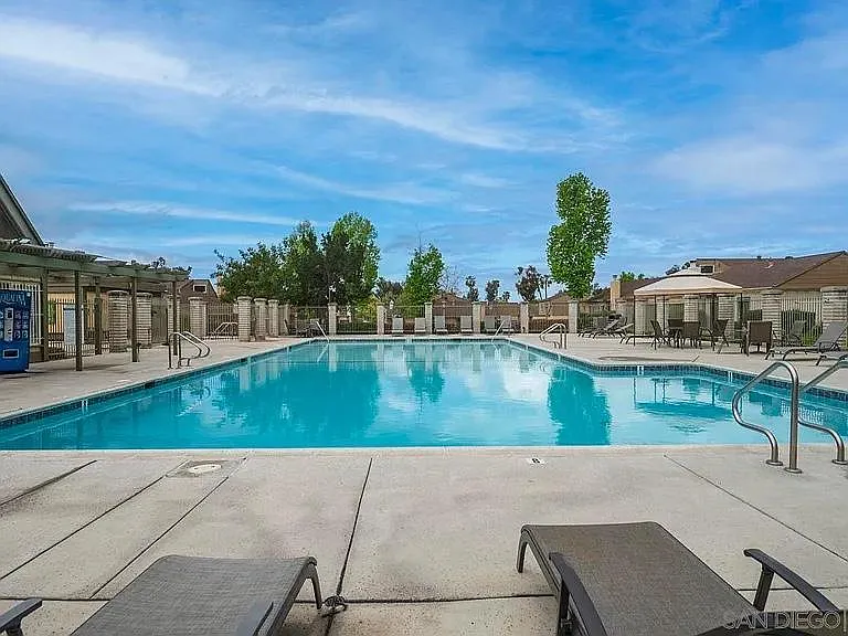 9022 Flanders Dr — Photo 19