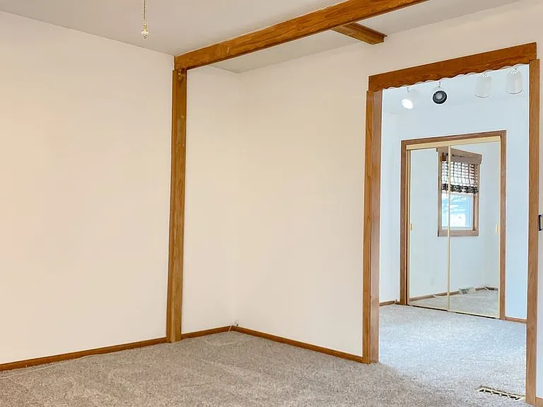 2103 Morrie Dr — Photo 27