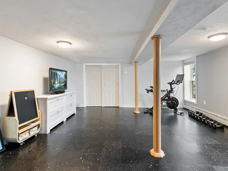 129 Wilson Rd — Photo 29