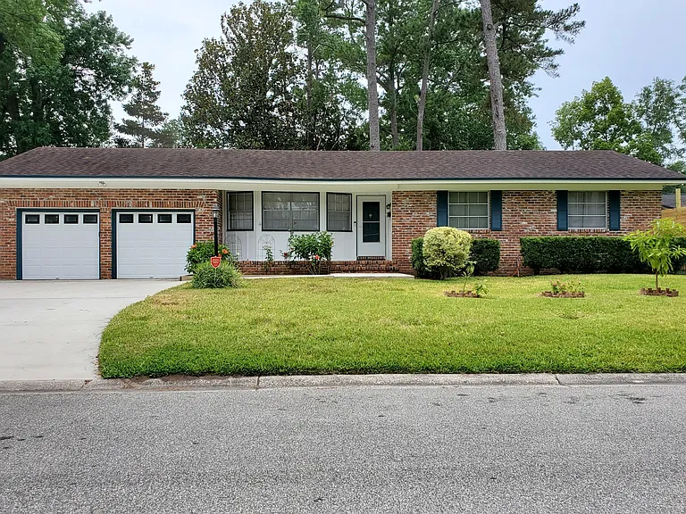 4940 Brighton Dr — Photo 1