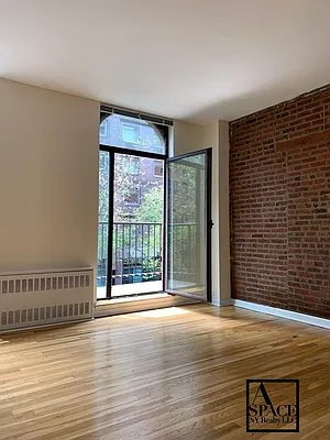 Rented by A Space Realty NY LLC | media 5
