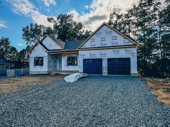 47 Donna Drive, Albany, NY 12205