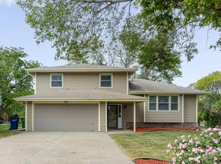 13002 S 35th St, Bellevue, NE 68123
