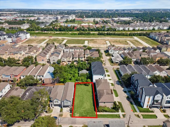 5906 Kiam St, Houston, TX 77007