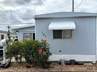 101 W Lake Dr, Hallandale, FL 33009