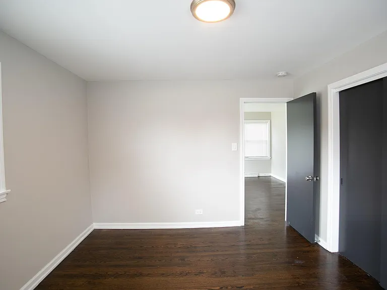 8837 S Talman Ave — Photo 11