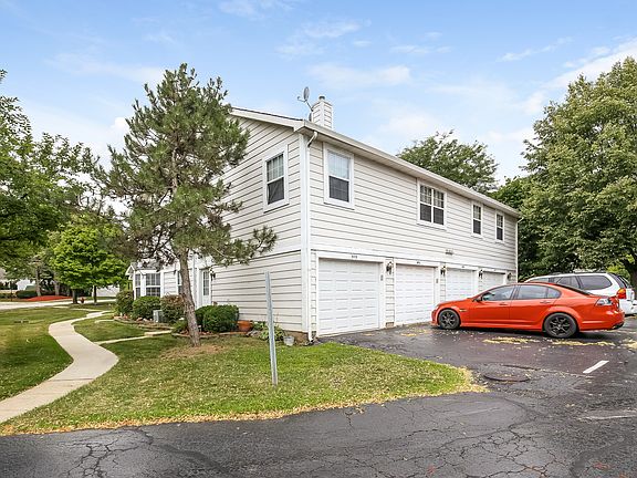 2nd image of 403 N Lake Shore Dr