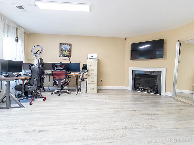 2607 River Basin Ln — Photo 23