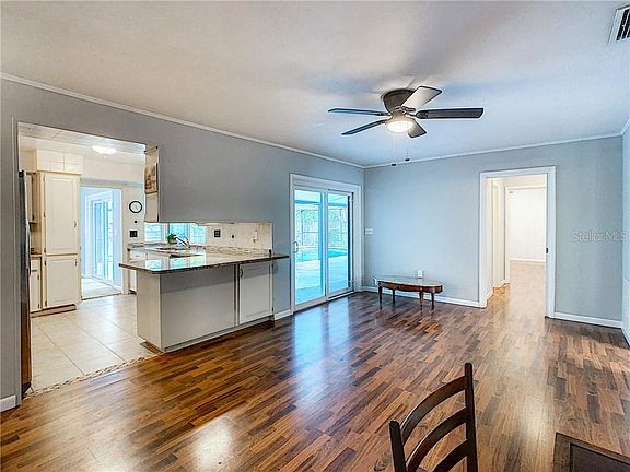 5th image of 121 Browning Cir