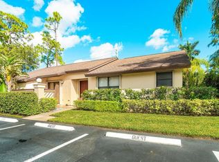 216 Thorn Apple Ct, Royal Palm Beach, FL 33411
