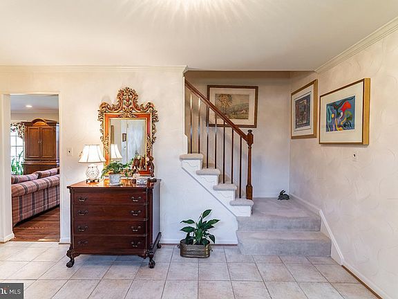 4th image of 11905 Viewcrest Ter