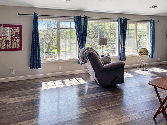 5th image of 2101 Gravel Gulch Ct
