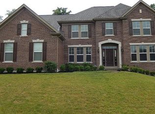 2324 Estate Ridge Dr, Cincinnati, OH 45244
