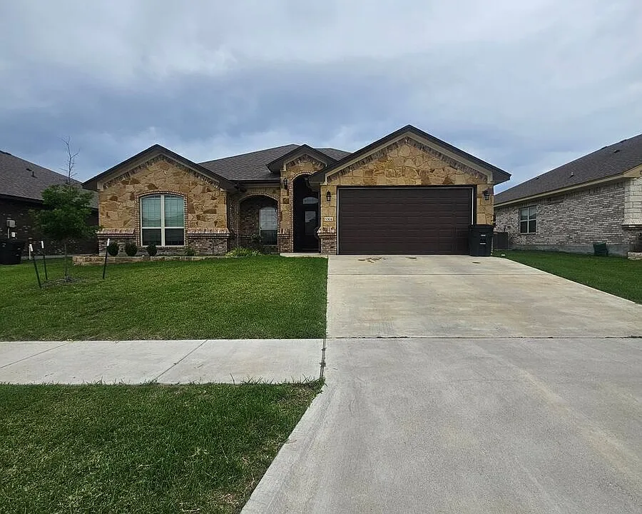 5304 La Terraza Ln