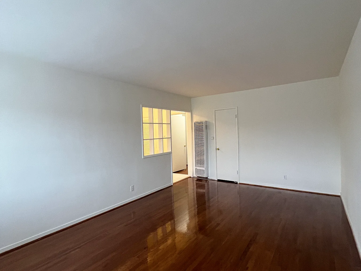 2 bed, $2,750 — Photo 4