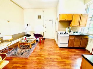 526 N 19th St #2F, Philadelphia, PA 19130