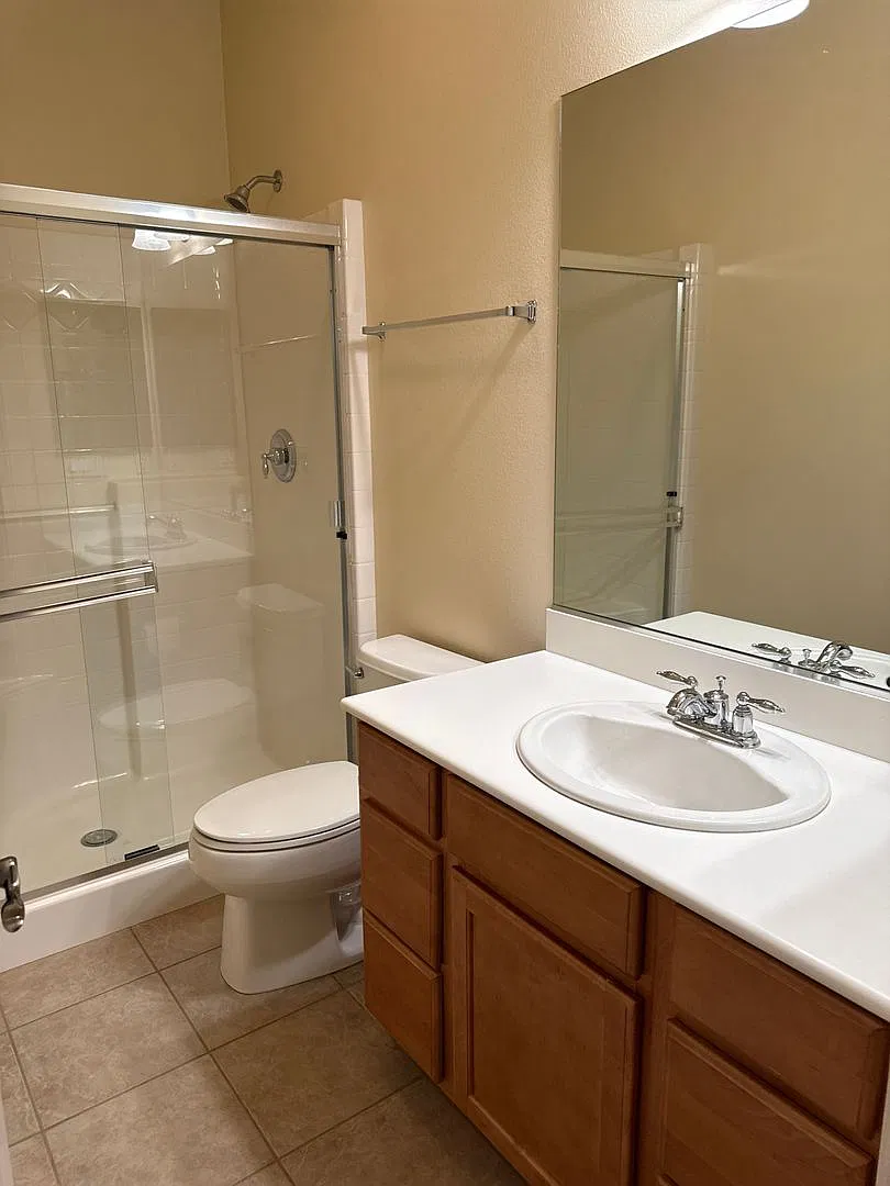 Beautiful West Lancaster 2 Story Offering 3209 sq. ft. close to Lancaster High School — Photo 4
