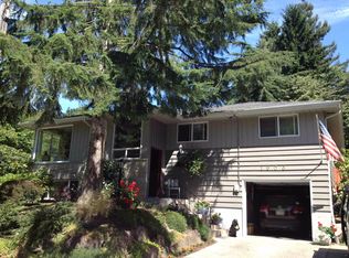 1906 NE 100th St, Seattle, WA 98125