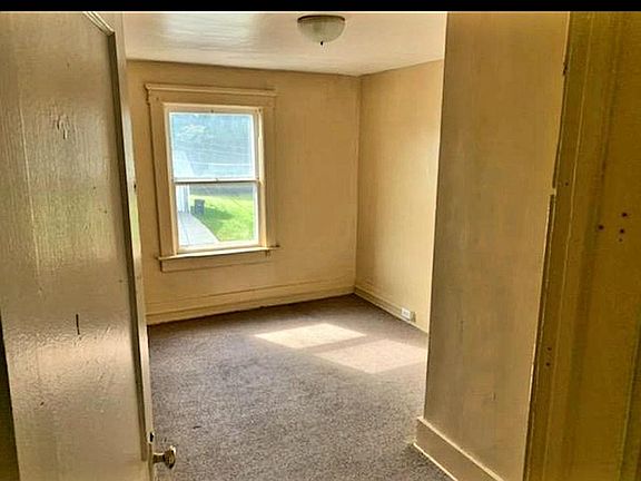 5th image of 1145 4th Ave