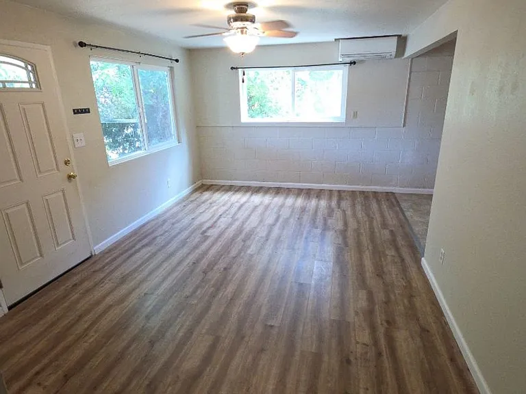 3480 Idlewood Dr — Photo 2