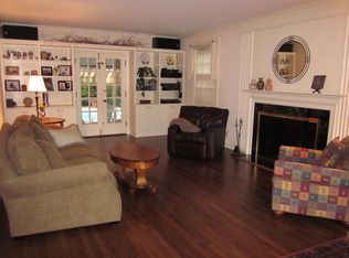 2888 Manchester Rd, Shaker Heights, OH 44122