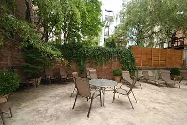 Rented by Buchbinder & Warren | media 1