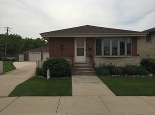 6016 Ruby St, Rosemont, IL 60018