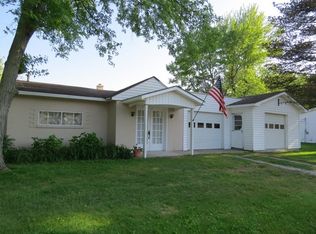 1002 S Williams St, Bluffton, IN 46714
