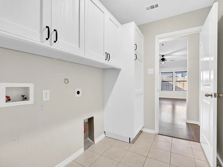 114 Harvard Blvd — Photo 8