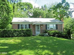 903 S Warfield Dr, Mount Airy, MD 21771