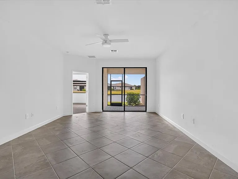 5316 Crystal Harbor Cv — Photo 11