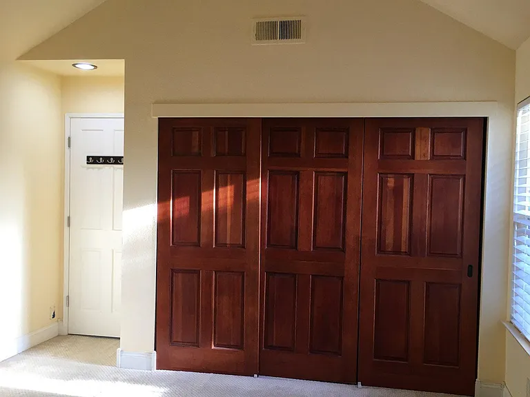 5448 Alamo Ter — Photo 12
