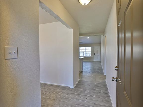 4th image of 3954 Cypress Wood Ct