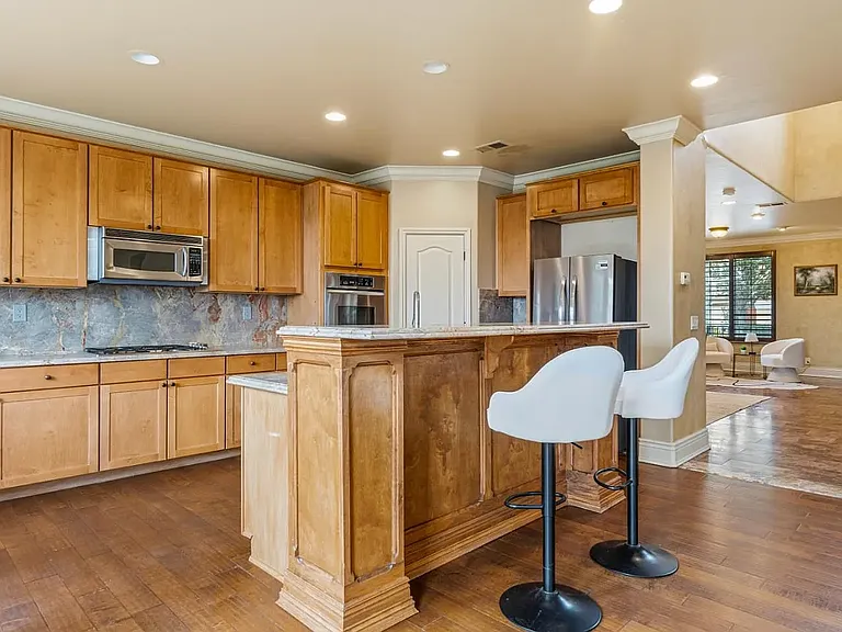 4760 Sea Crest Dr — Photo 19