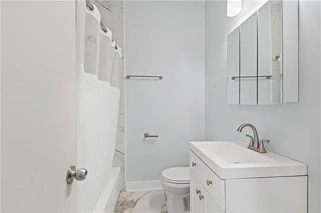 2203 Broadway St — Photo 14