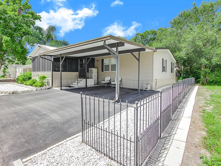500 Carriage Cove Way — Photo 1