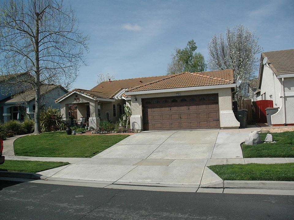 1st image of 3110 Venice St