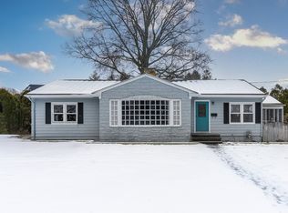 121 Sycamore St, Swansea, MA 02777