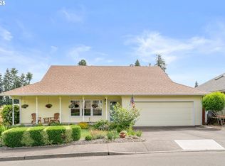 32 Denmark Loop, Silverton, OR 97381