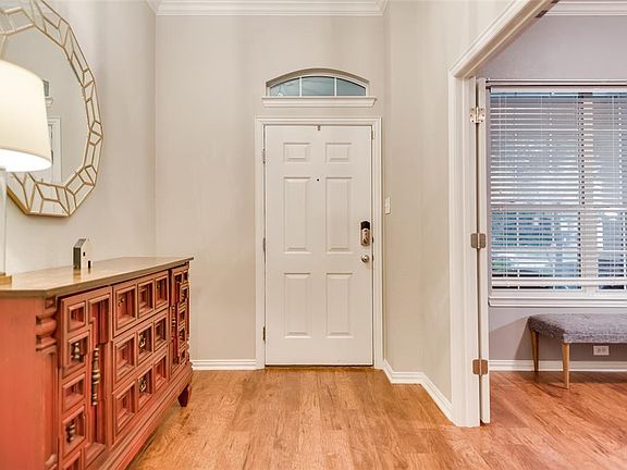 2nd image of 2133 Highland Dr