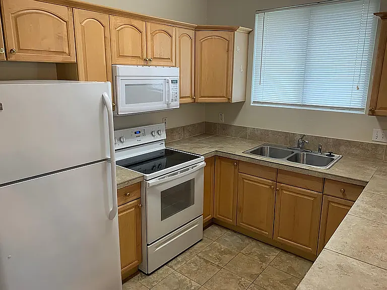 104 Stach Dr #B — Photo 2