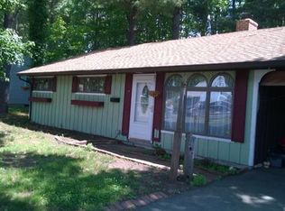 15 Arthur Ave, Enfield, CT 06082