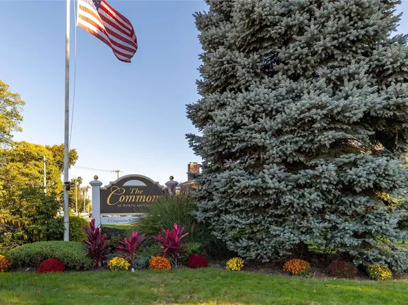 102 Edmunton Drive #1C, North Babylon, NY 11703