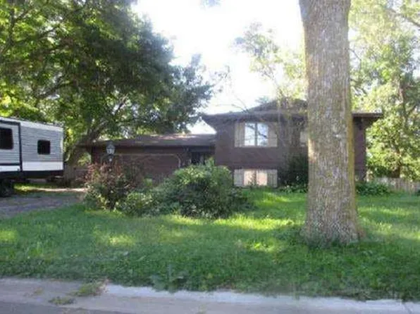 4617 81st Ln N, Brooklyn Park, MN 55443