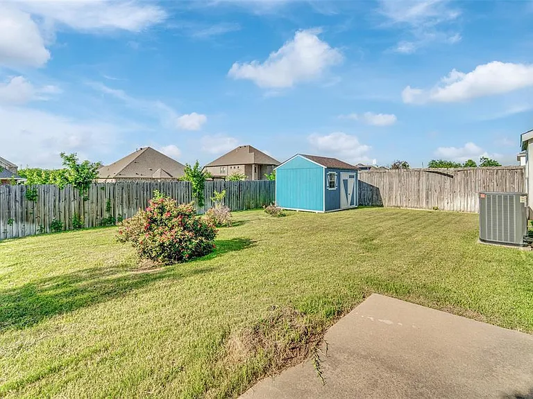1407 Autumncrest Dr #5 — Photo 25